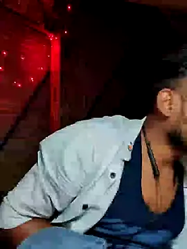 Snapshot of rayhan085 chatting on February 15, 2025, 2:55 pm rayhan085 online show from February 15, 2025, 2:55 pm