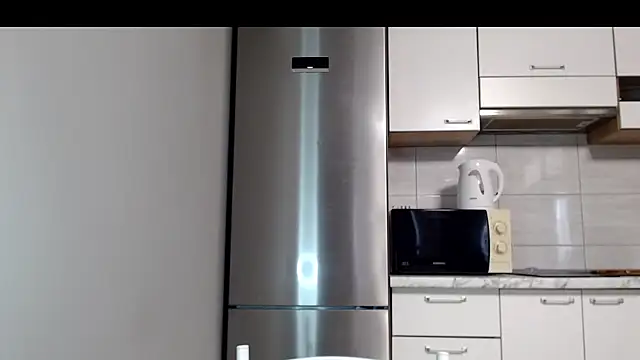 Snapshot of SierraSky_ chatting on July 6, 2026, 5:15 pm SierraSky online show from July 6, 2026, 5:15 pm