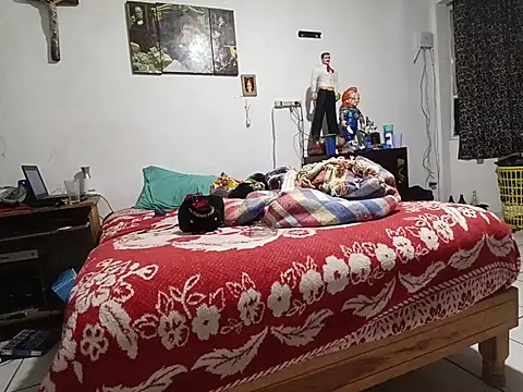 jperezofficial1 online show from December 3, 2025, 6:43 am