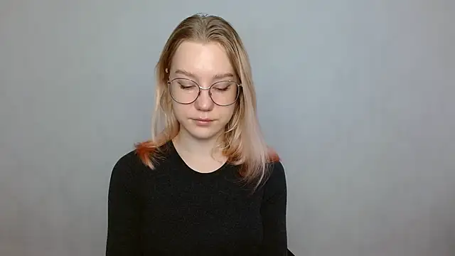 Snapshot of cindi_hot chatting on January 5, 2025, 9:15 am cindi hot online show from January 5, 2025, 9:15 am