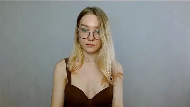 Snapshot of cindi_hot chatting on February 25, 2025, 9:42 am cindi hot online show from February 25, 2025, 9:42 am