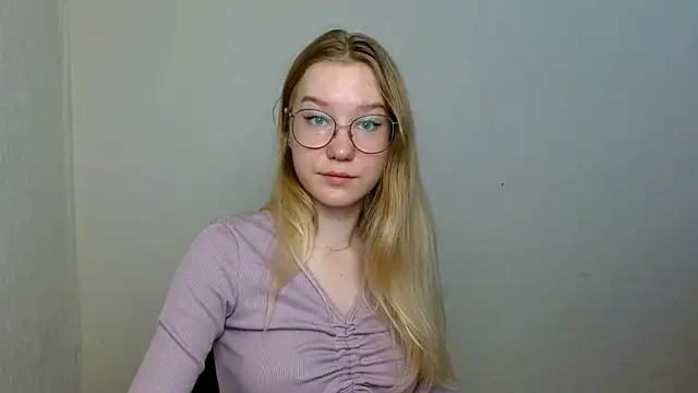 cindi hot online show from November 15, 2025, 9:39 am