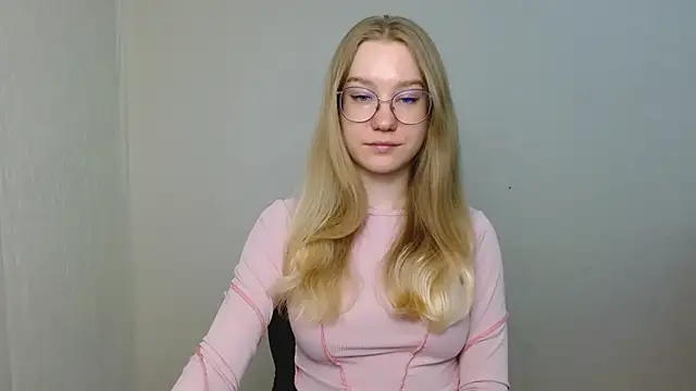 cindi hot online show from March 18, 2026, 10:29 am