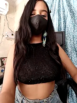 Parinaaz18 online show from April 21, 2026, 3:02 am