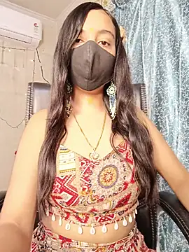 Snapshot of Parinaaz18 chatting on May 12, 2026, 12:41 am Parinaaz18 online show from May 12, 2026, 12:41 am