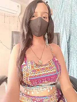 Snapshot of Parinaaz18 chatting on May 26, 2026, 1:56 am Parinaaz18 online show from May 26, 2026, 1:56 am
