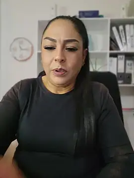 Snapshot of Gina_Myers chatting on July 19, 2026, 4:16 am Gina Myers online show from July 19, 2026, 4:16 am