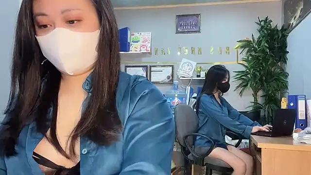 Bamboo Swetie online show from December 8, 2024, 2:30 pm