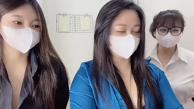 Bamboo Swetie online show from December 16, 2025, 3:28 pm