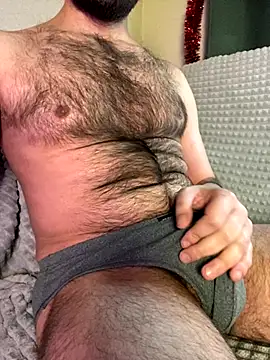 Deckard Webb1  online show from December 5, 2025, 4:14 pm