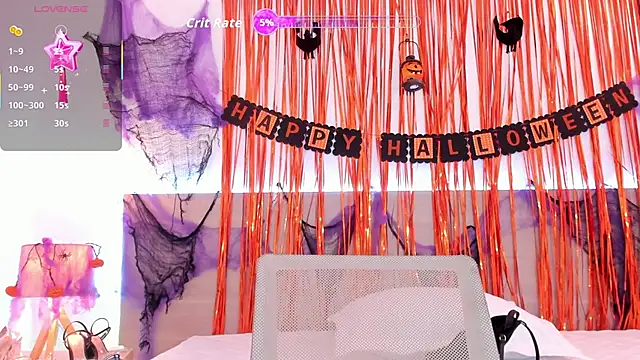 Snapshot of kareena_basu chatting on October 21, 2025, 6:52 pm kareena basu online show from October 21, 2025, 6:52 pm