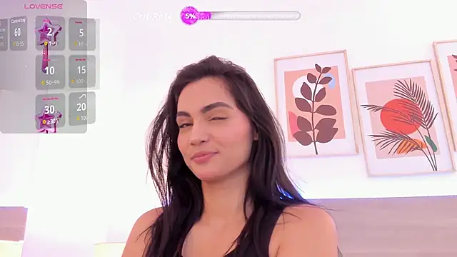 Snapshot of kareena_basu chatting on November 6, 2025, 7:15 pm kareena basu online show from November 6, 2025, 7:15 pm