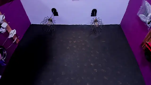 Alexa Slave online show from November 1, 2025, 7:16 pm