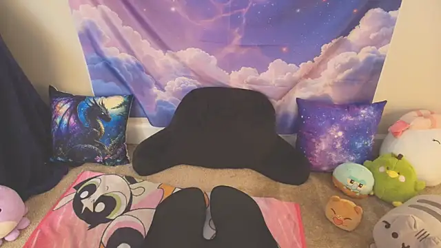 MilkyBunny online show from May 22, 2026, 4:34 pm