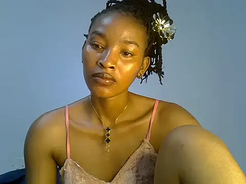 cute-alexis online show from November 28, 2025, 11:35 am