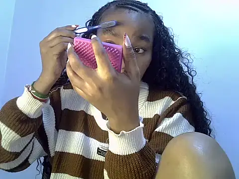 cute-alexis online show from June 2, 2026, 9:44 am