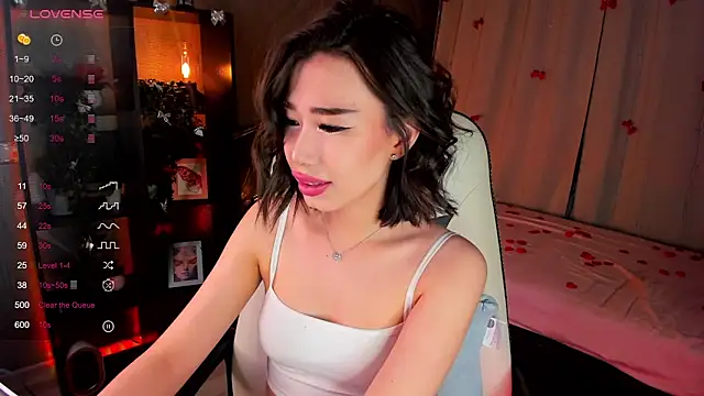 Snapshot of sensualily chatting on February 28, 2026, 4:19 pm sensualily online show from February 28, 2026, 4:19 pm