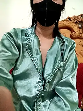 YunLem online show from February 25, 2025, 9:57 pm