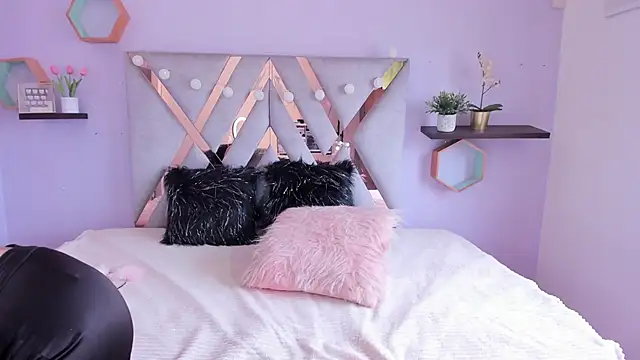 Esteff  o2 online show from January 16, 2025, 7:41 pm