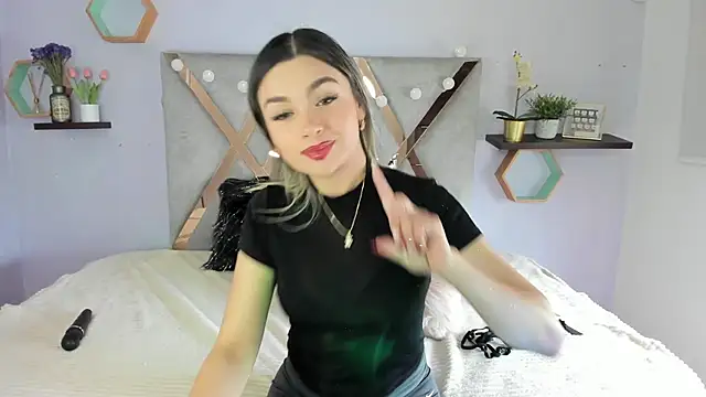 Esteff  o2 online show from January 27, 2025, 7:35 pm