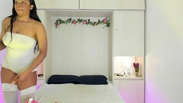 KendallRosse1 online show from January 10, 2026, 12:18 pm