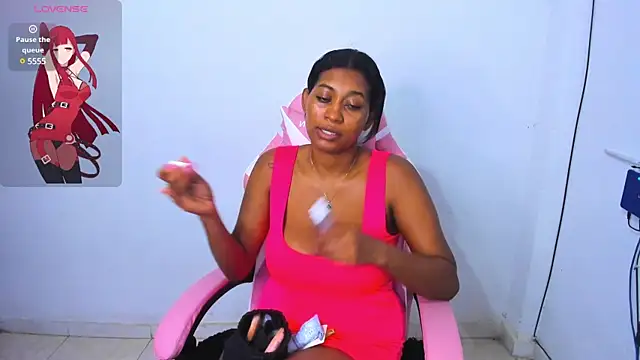 LAYLATAYLOR  online show from March 1, 2025, 6:35 am