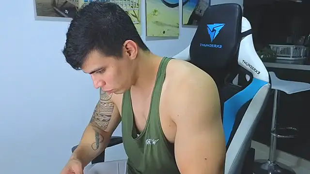 Snapshot of Ethanstill1 chatting on February 14, 2025, 2:50 am Ethanstill1 online show from February 14, 2025, 2:50 am