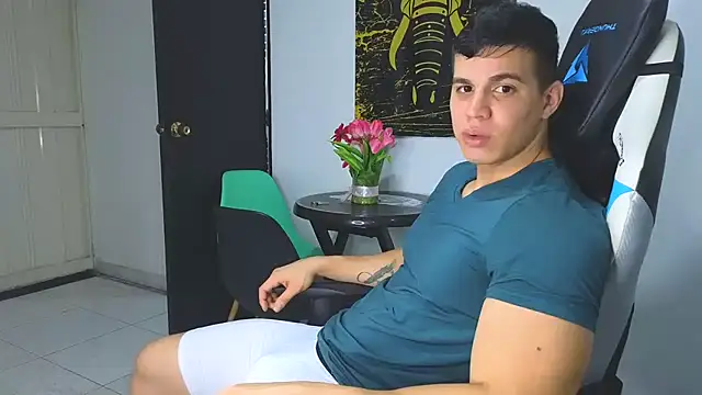 Snapshot of Ethanstill1 chatting on March 12, 2025, 3:24 am Ethanstill1 online show from March 12, 2025, 3:24 am