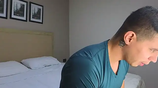 Snapshot of Ethanstill1 chatting on November 28, 2025, 2:14 am Ethanstill1 online show from November 28, 2025, 2:14 am