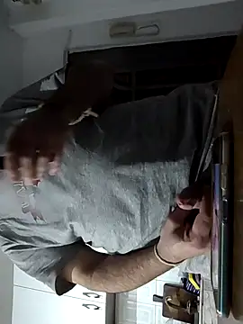 Maryo0001 online show from November 19, 2025, 8:09 pm