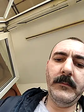 Maryo0001 online show from November 21, 2025, 11:31 am