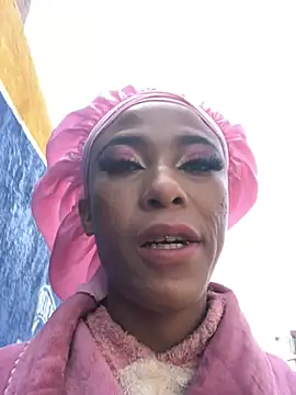 Snapshot of Kylie_Hairy_Bbc chatting on June 14, 2026, 7:54 am Kylie Hairy Bbc online show from June 14, 2026, 7:54 am