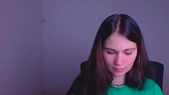 Snapshot of Loon_Amore chatting on December 25, 2024, 7:34 pm Loon Amore online show from December 25, 2024, 7:34 pm