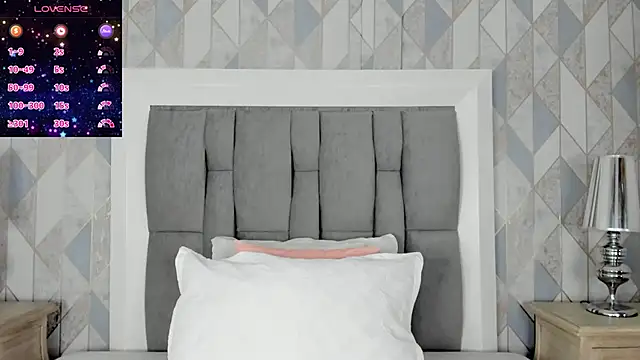 anais cooper online show from December 3, 2025, 11:41 am