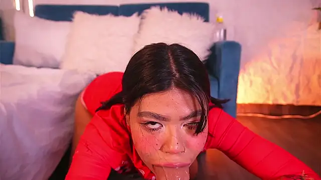 CailynBrowm online show from April 14, 2026, 1:11 am