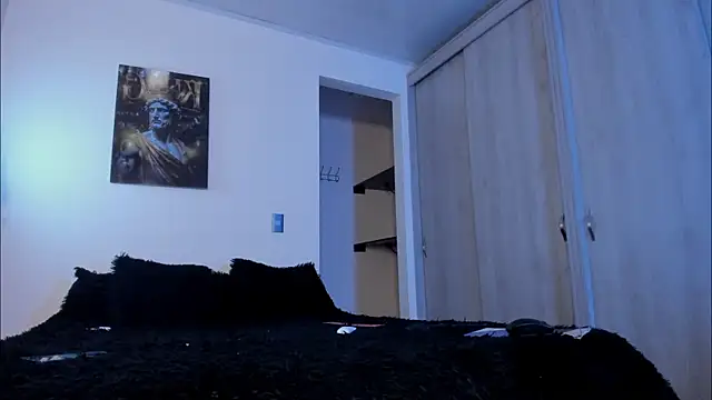 Snapshot of Nina_Fuentes chatting on February 26, 2025, 10:09 pm Nina Fuentes online show from February 26, 2025, 10:09 pm