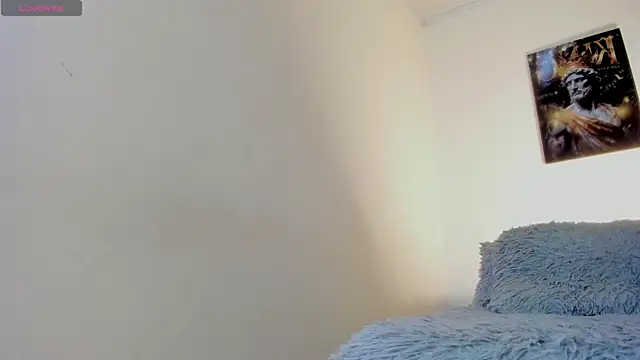 Snapshot of Nina_Fuentes chatting on September 29, 2025, 10:47 pm Nina Fuentes online show from September 29, 2025, 10:47 pm