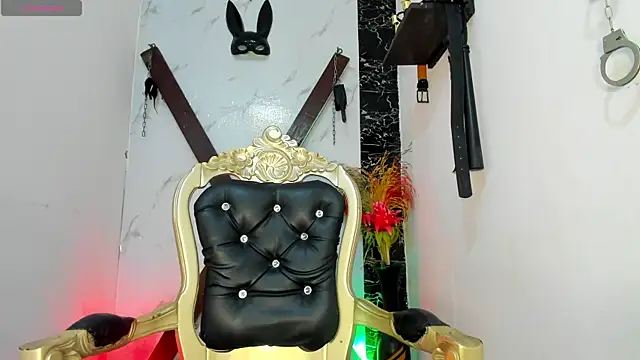  exoticcouple69  online show from September 14, 2025, 12:04 pm