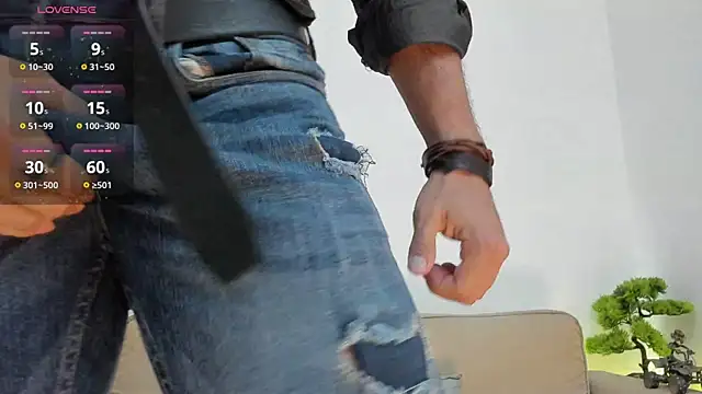 RawAdam online show from November 17, 2025, 6:35 pm