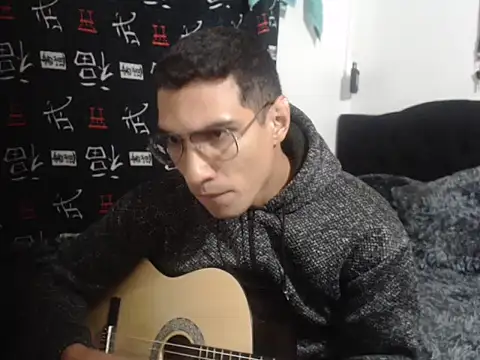 AndresCardona9 online show from October 6, 2025, 11:35 pm