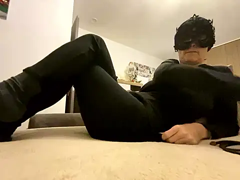 Marilou1983 online show from January 13, 2026, 5:51 pm