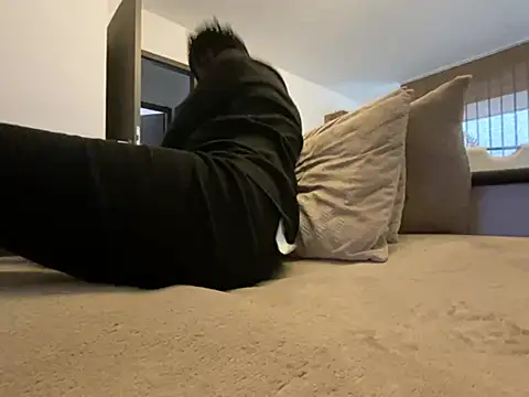 Marilou1983 online show from February 18, 2026, 11:17 am