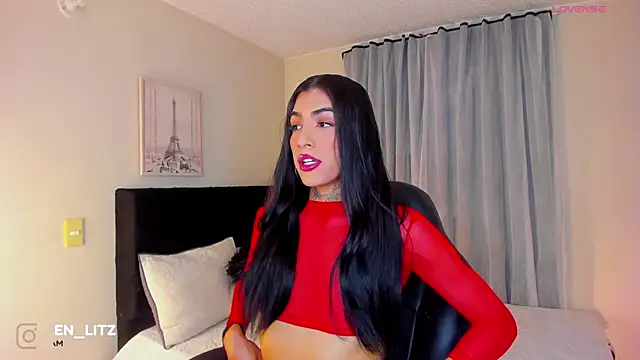 Snapshot of litz81 chatting on September 17, 2025, 10:33 pm litz81 online show from September 17, 2025, 10:33 pm