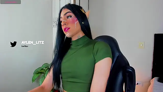 Snapshot of litz81 chatting on October 26, 2025, 8:37 pm litz81 online show from October 26, 2025, 8:37 pm