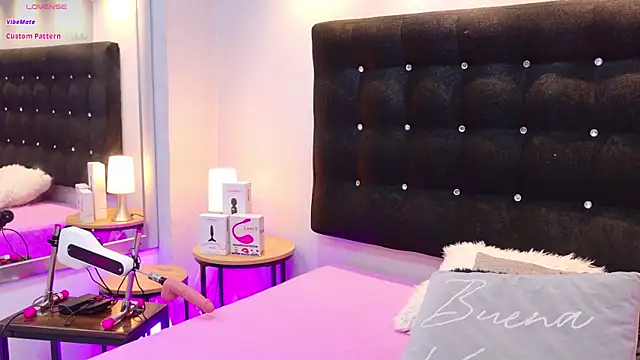 KeilyRoss online show from May 2, 2026, 8:03 pm