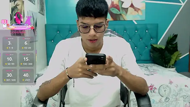 Snapshot of Noha_scott chatting on October 15, 2025, 11:38 pm Noha scott online show from October 15, 2025, 11:38 pm