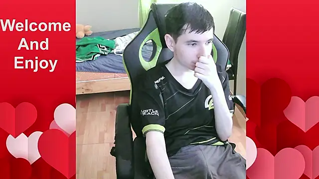 Twink martinboy online show from March 4, 2026, 8:48 pm