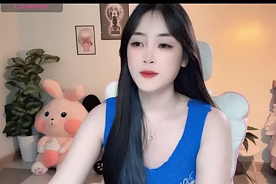  Aimy  online show from December 19, 2025, 4:14 pm