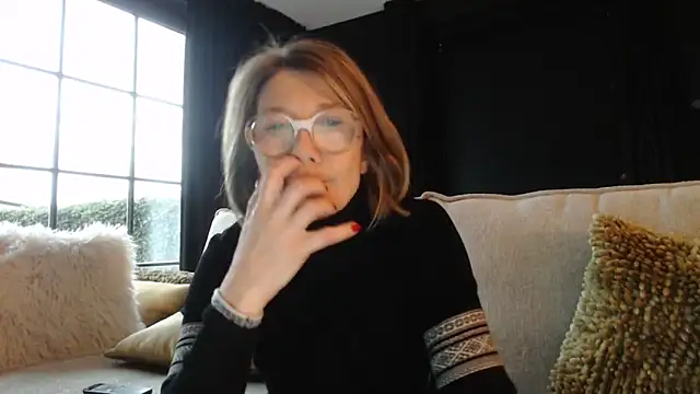 godinflower online show from February 12, 2025, 4:55 pm