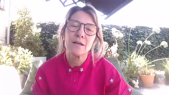 godinflower online show from September 9, 2025, 12:37 pm